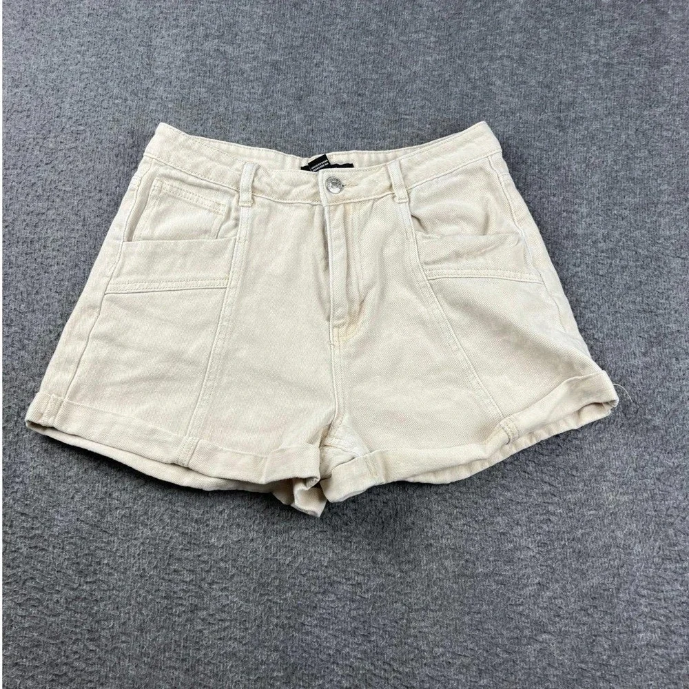 Forever 21 Women's Ivory Cream Denim Shorts M Medium Mid-High Rise Cuffed - Picture 1 of 9